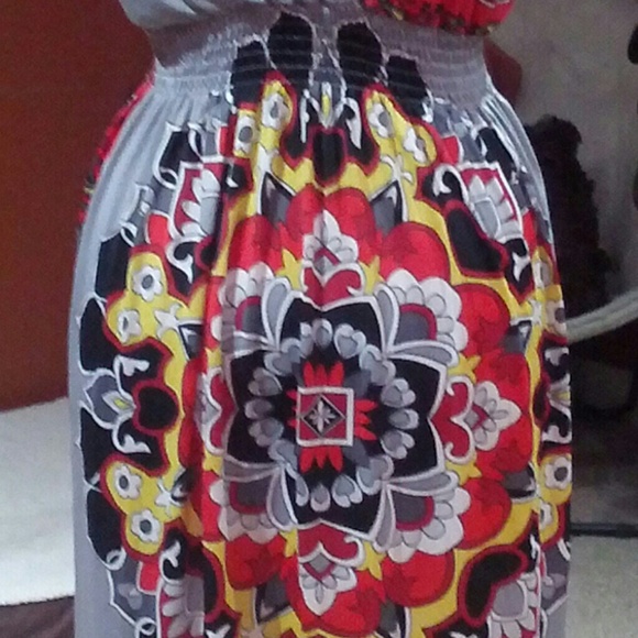 Second skin multi-colored patterened dress - Picture 6 of 6