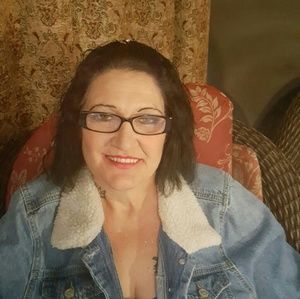 Meet your Posher, Stacy