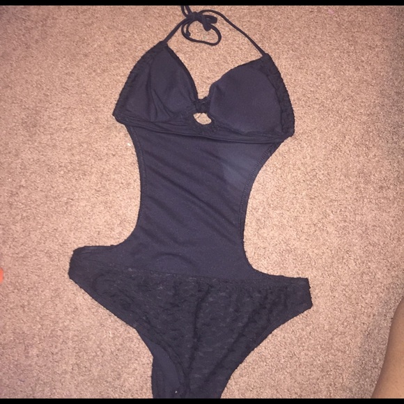 Forever 21 bathing suit - Picture 3 of 4