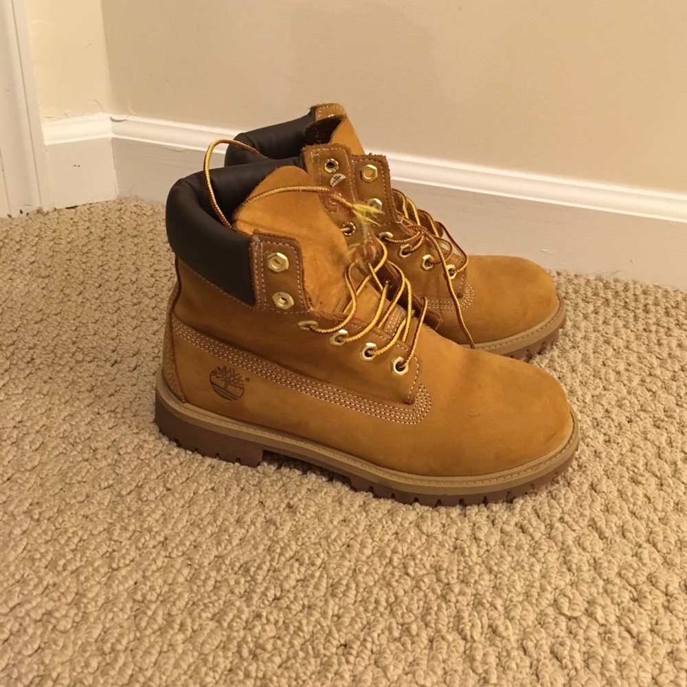 Kids/boys timberland boots- 6 inch classic boots