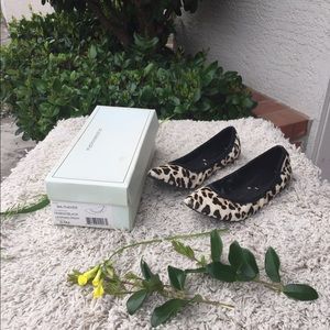 BCBG comfy flats- gently used