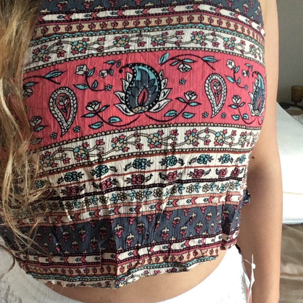 Forever 21 Beautiful crop top