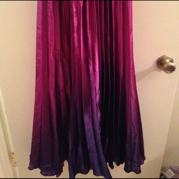 Cache Purple ombré gown - Picture 2 of 4