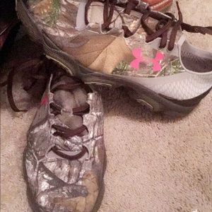 Under armour size 11