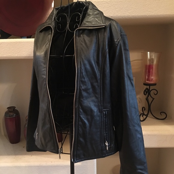 Wilsons Leather Jacket - Picture 4 of 15
