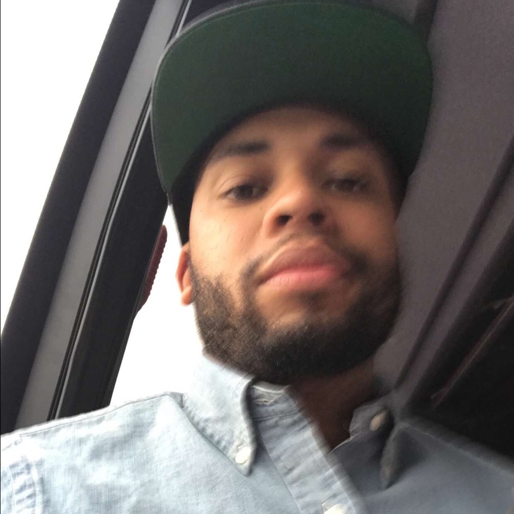 Meet your Posher, Aaron