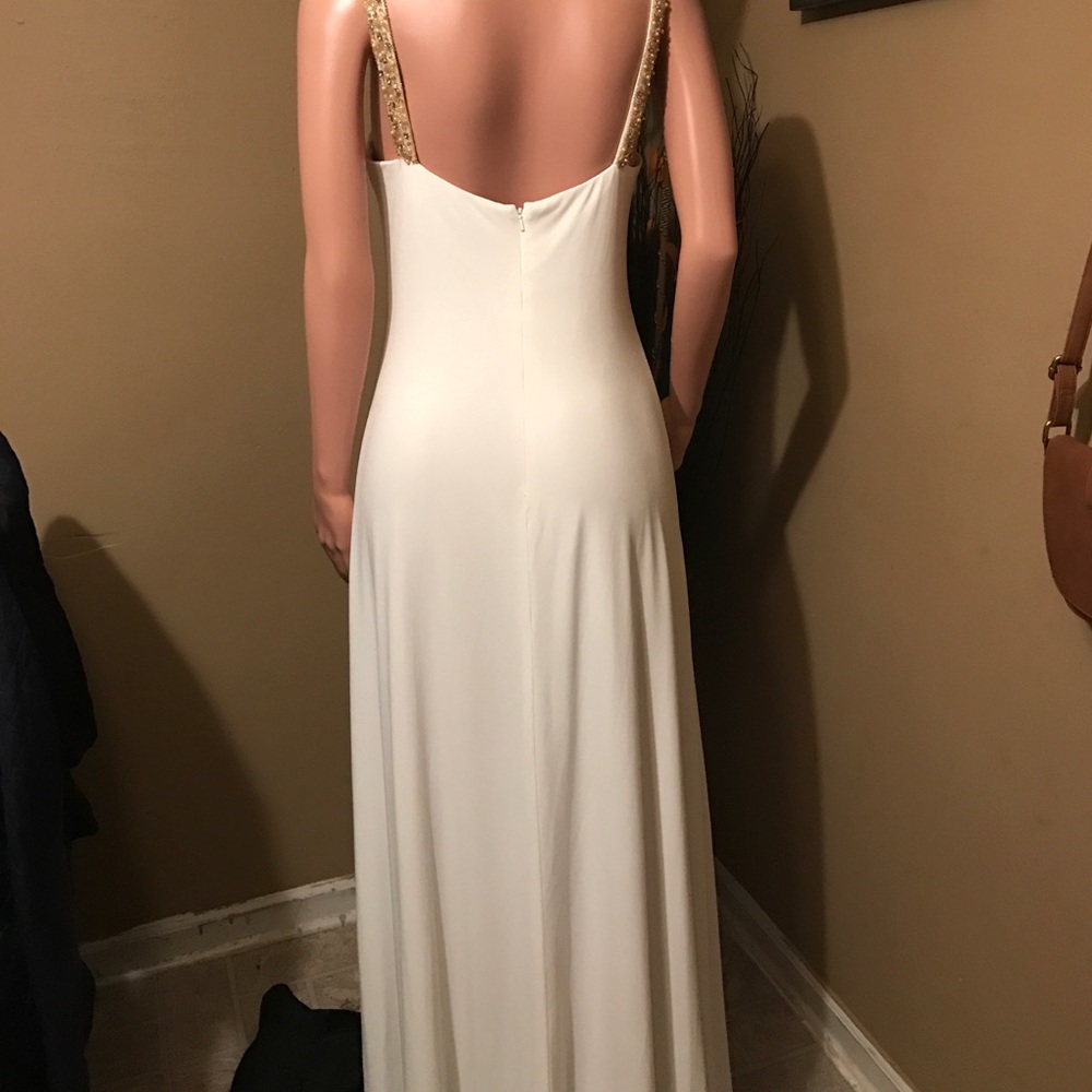 JS Boutique - Picture 3 of 4
