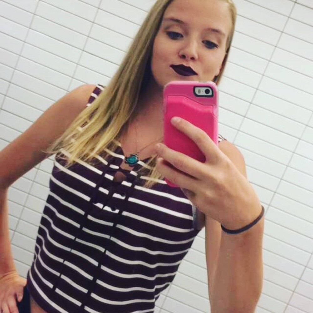 Meet your Posher, Elle