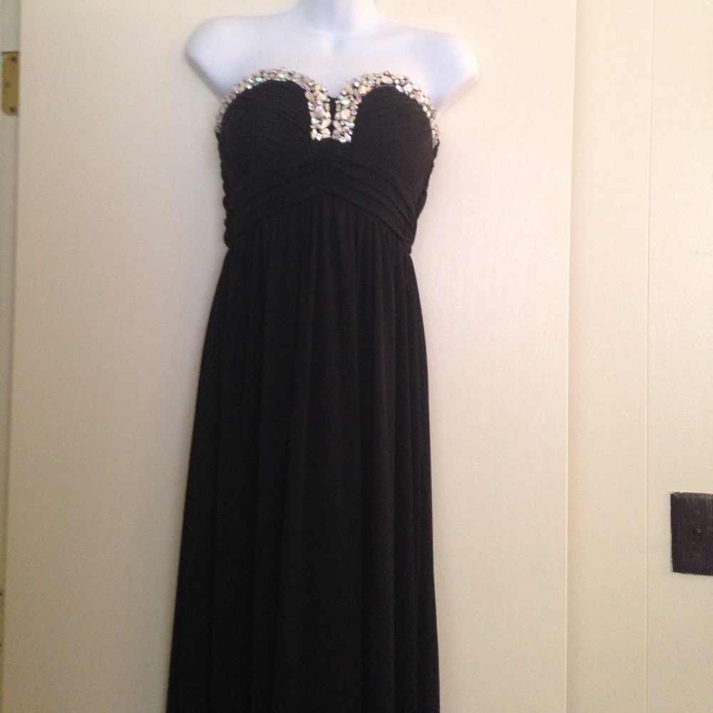 CityStudio Black chiffon full length dress