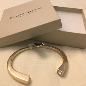 Banana Republic gold cuff bracelet