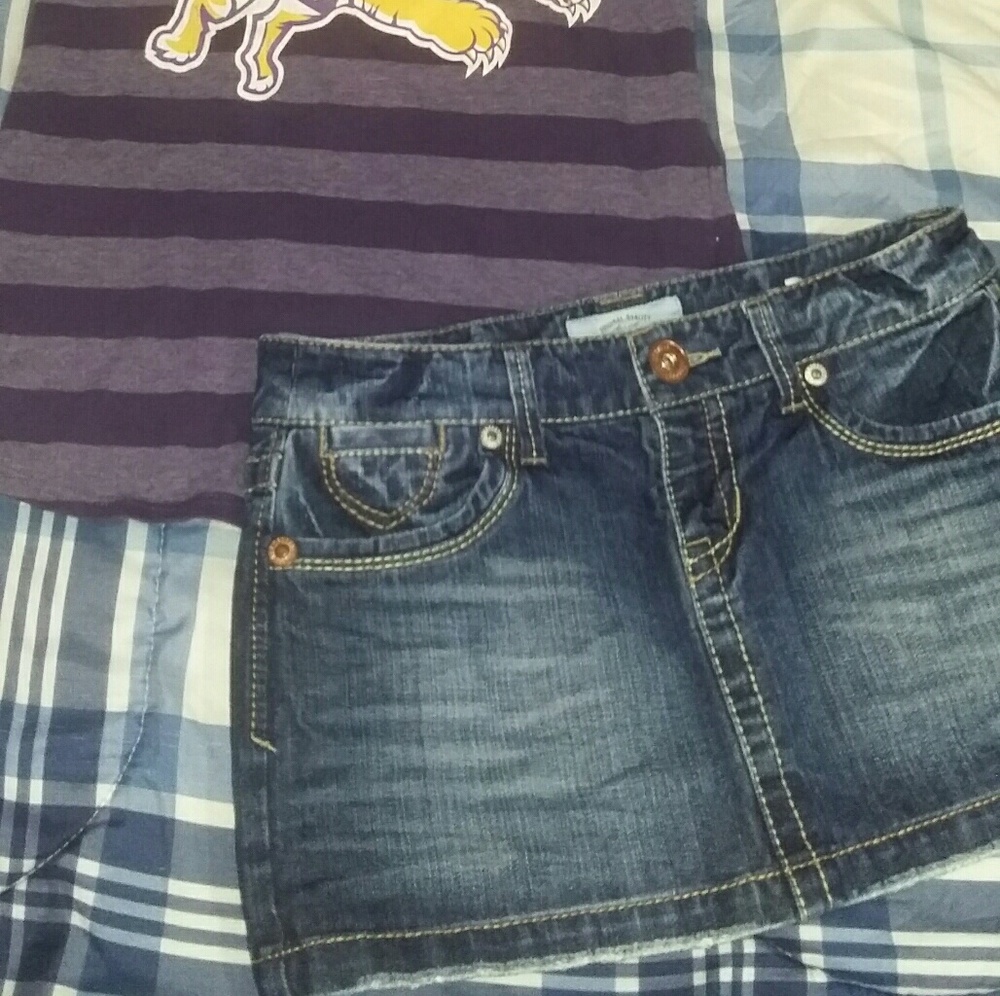 Aeropostale blue denim skirt
