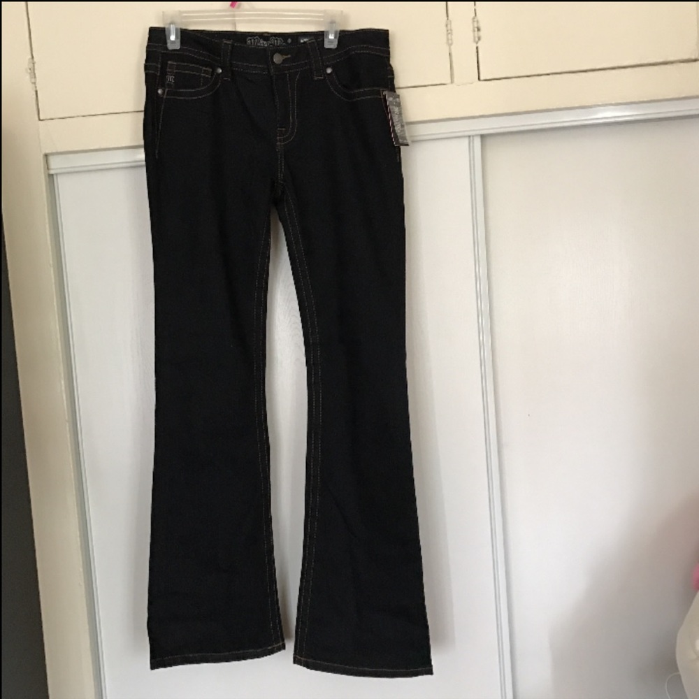 Boot cut jeans