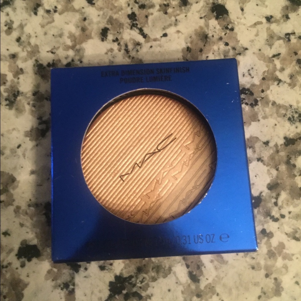 Mac Oh, Darling Highlighter Limited Edition