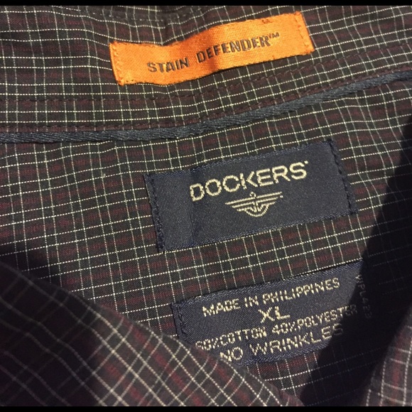 Long sleeve button up - Picture 2 of 3