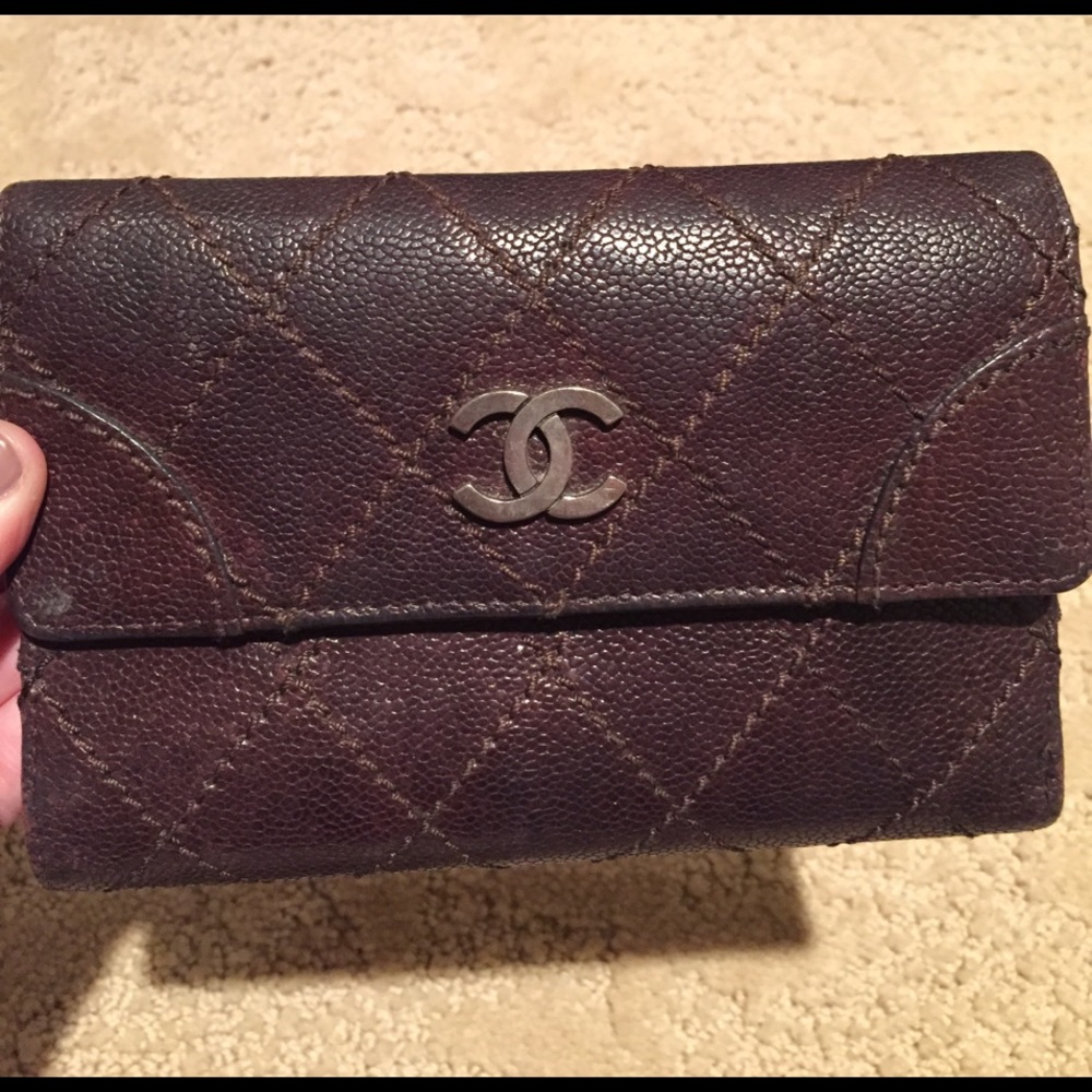 Chanel wallet - Picture 1 of 4