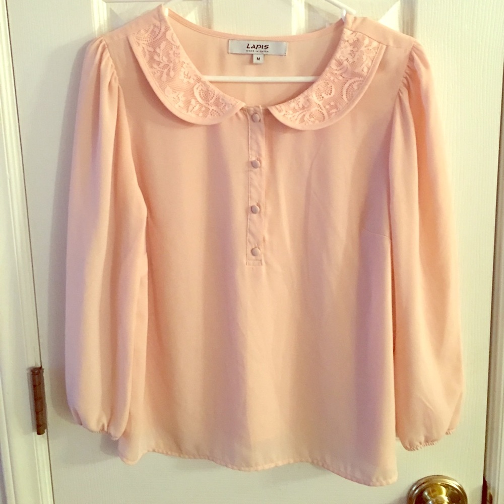 Vintage inspired lace collar 👚