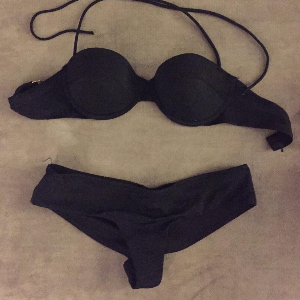 Scrunch butt bra top bikini