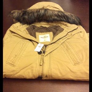 Men's Hollister Trail Parka (brand new)