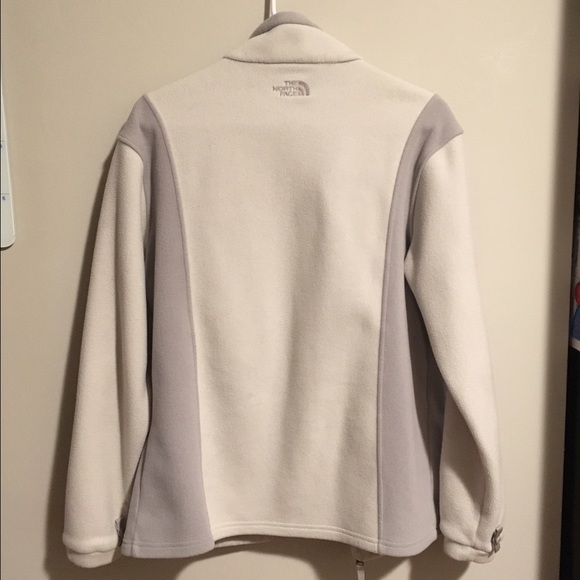 Girls North Face Jacket - Picture 2 of 4