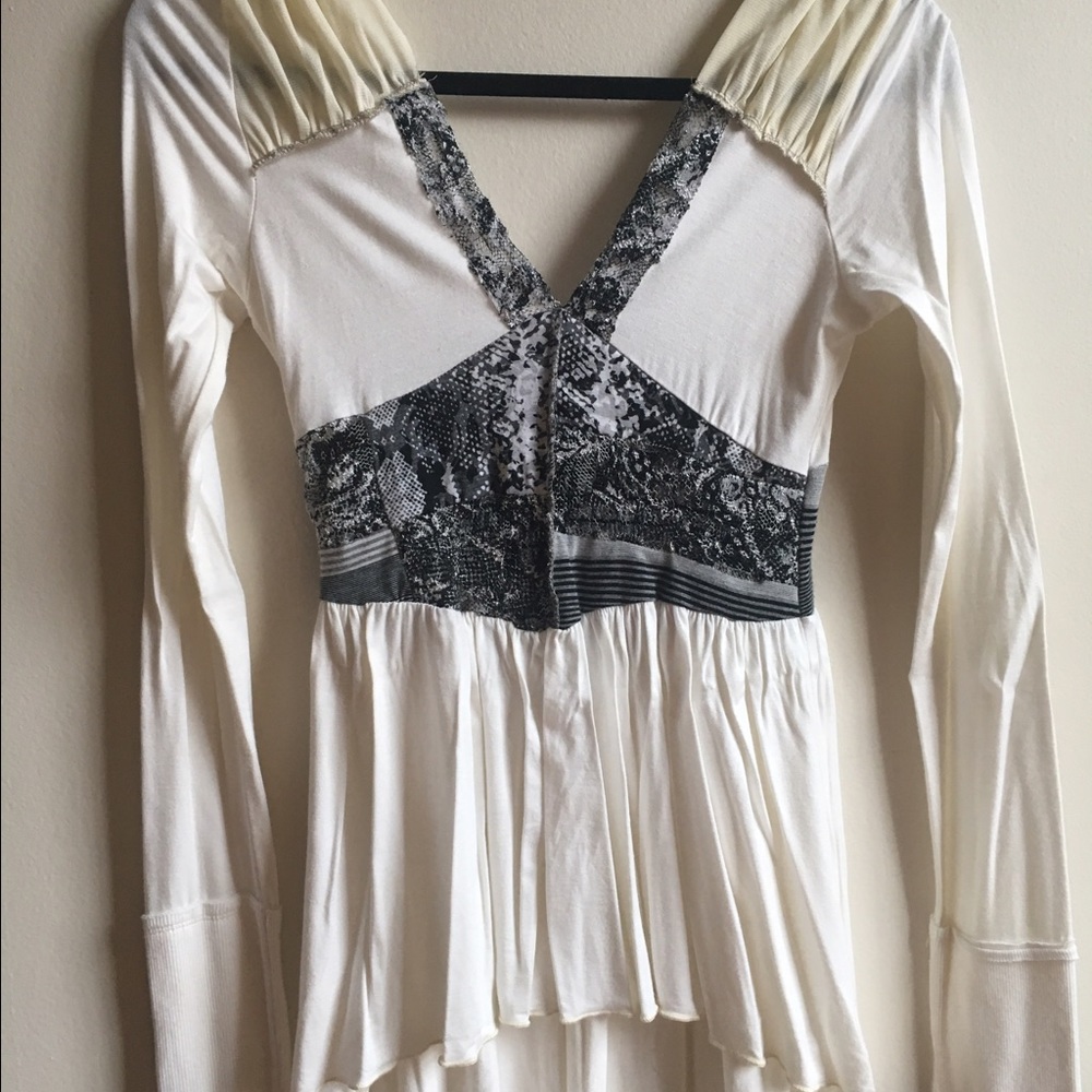 BKE boutique long sleeve shirt