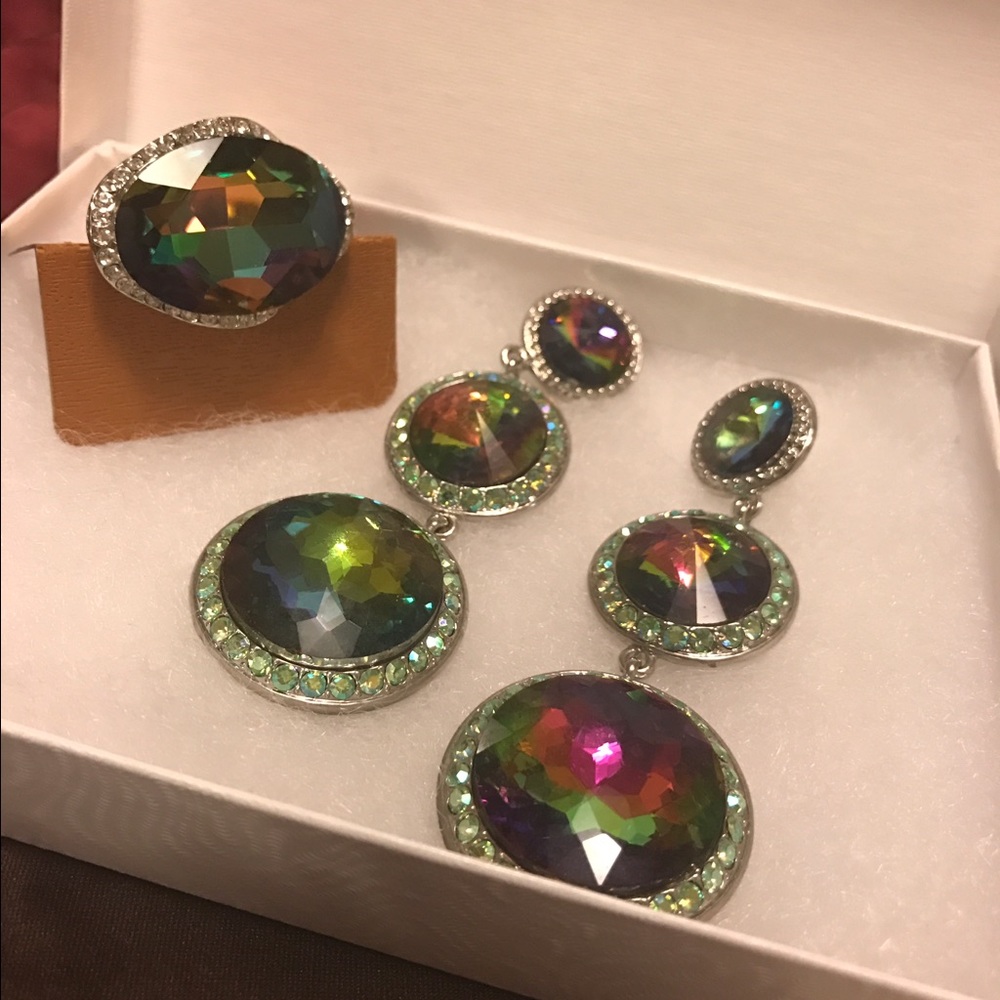 Matching Earings and Ring💍💁🏻