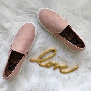 ❤️sold❤️blush rose slip on sneakers faux suede