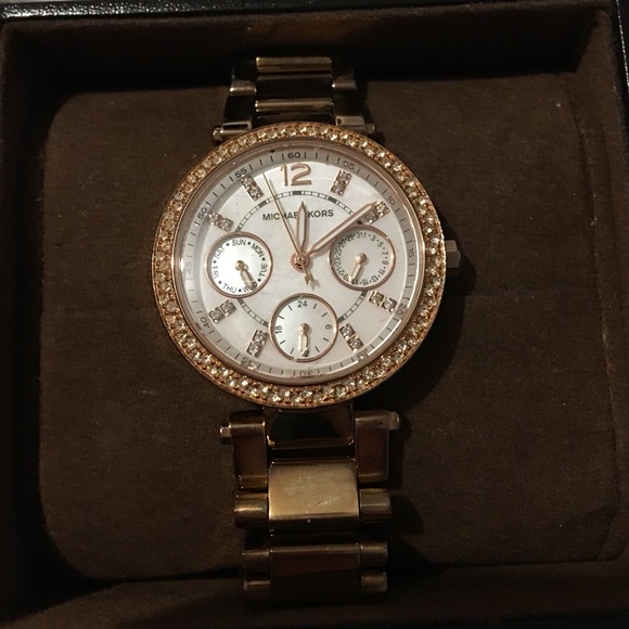 Michael Kors Watch - Picture 4 of 4