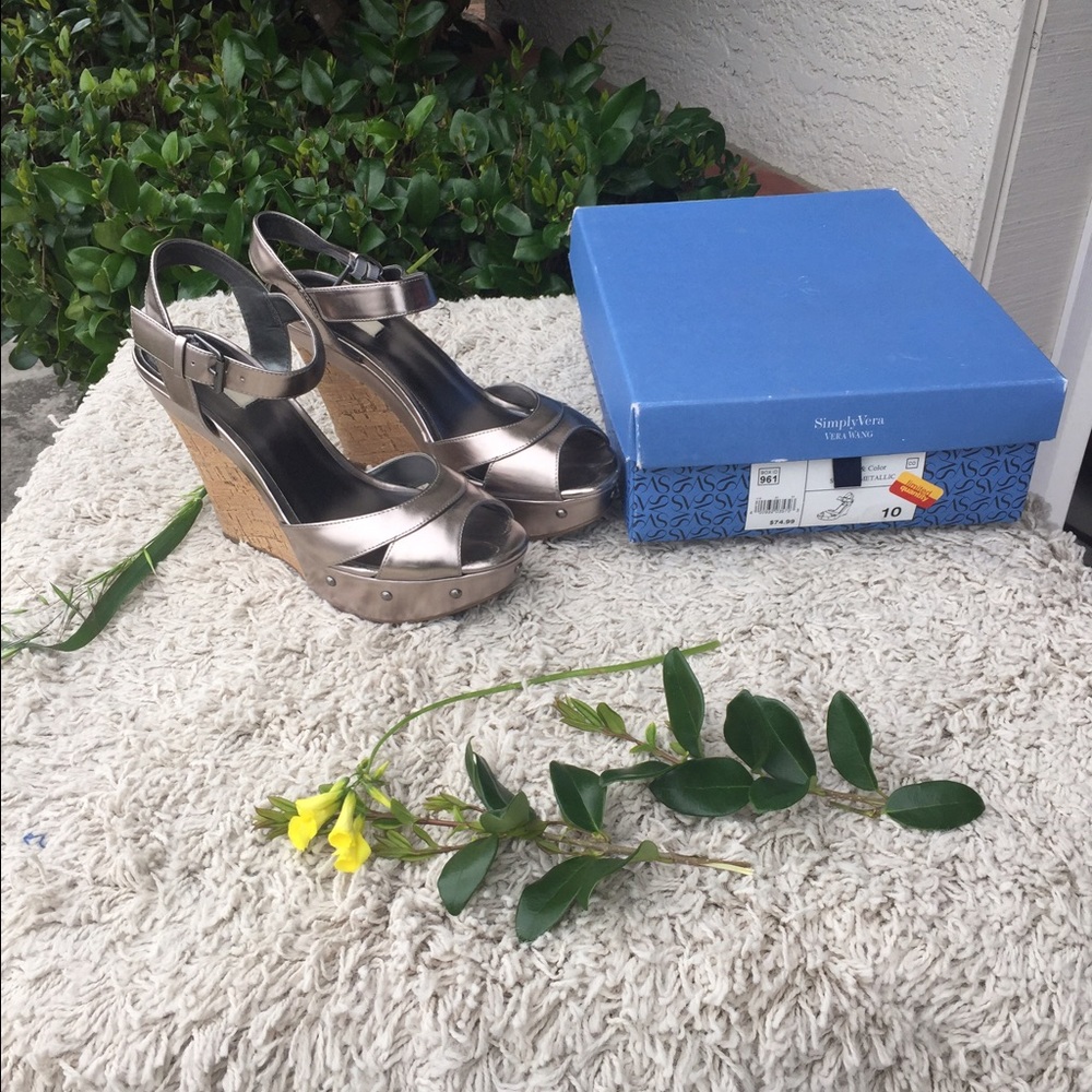 Silver comfy wedges