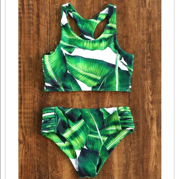 NWT Green Leaf Print Ladder Cutout bikini - Picture 3 of 3