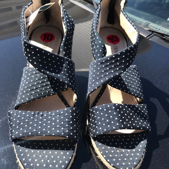 Polka dotted espadrilles - Picture 3 of 5
