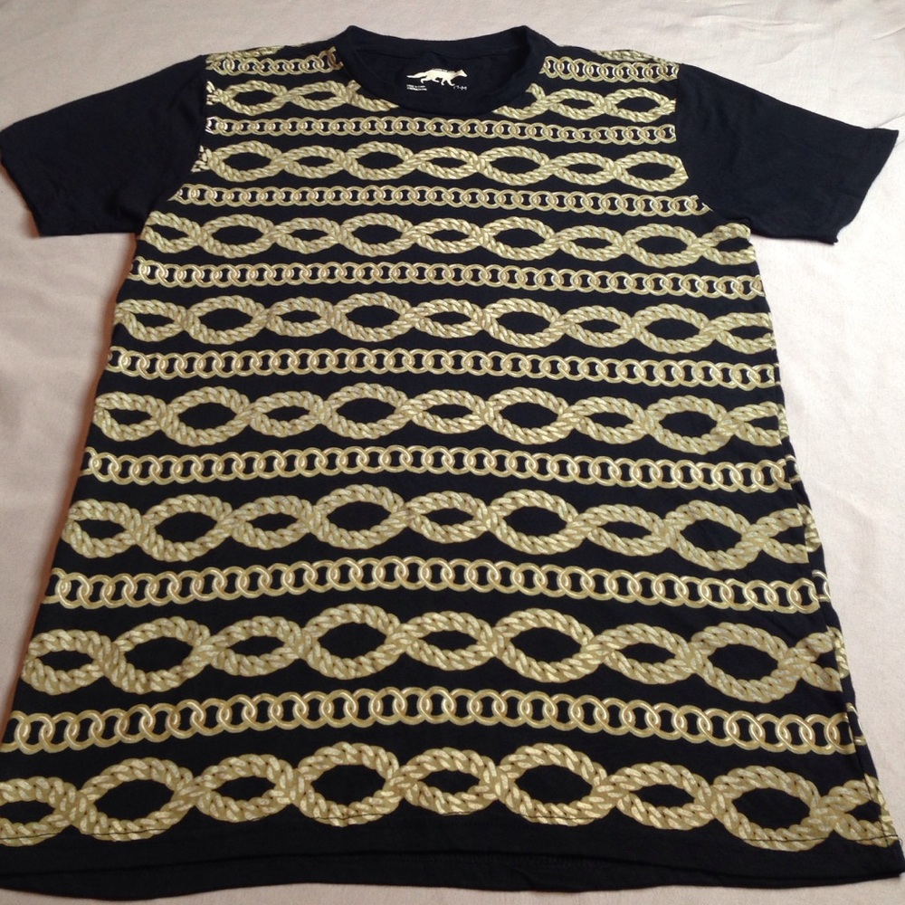 CHARACTER HERO TOP TEE Excellent Condition