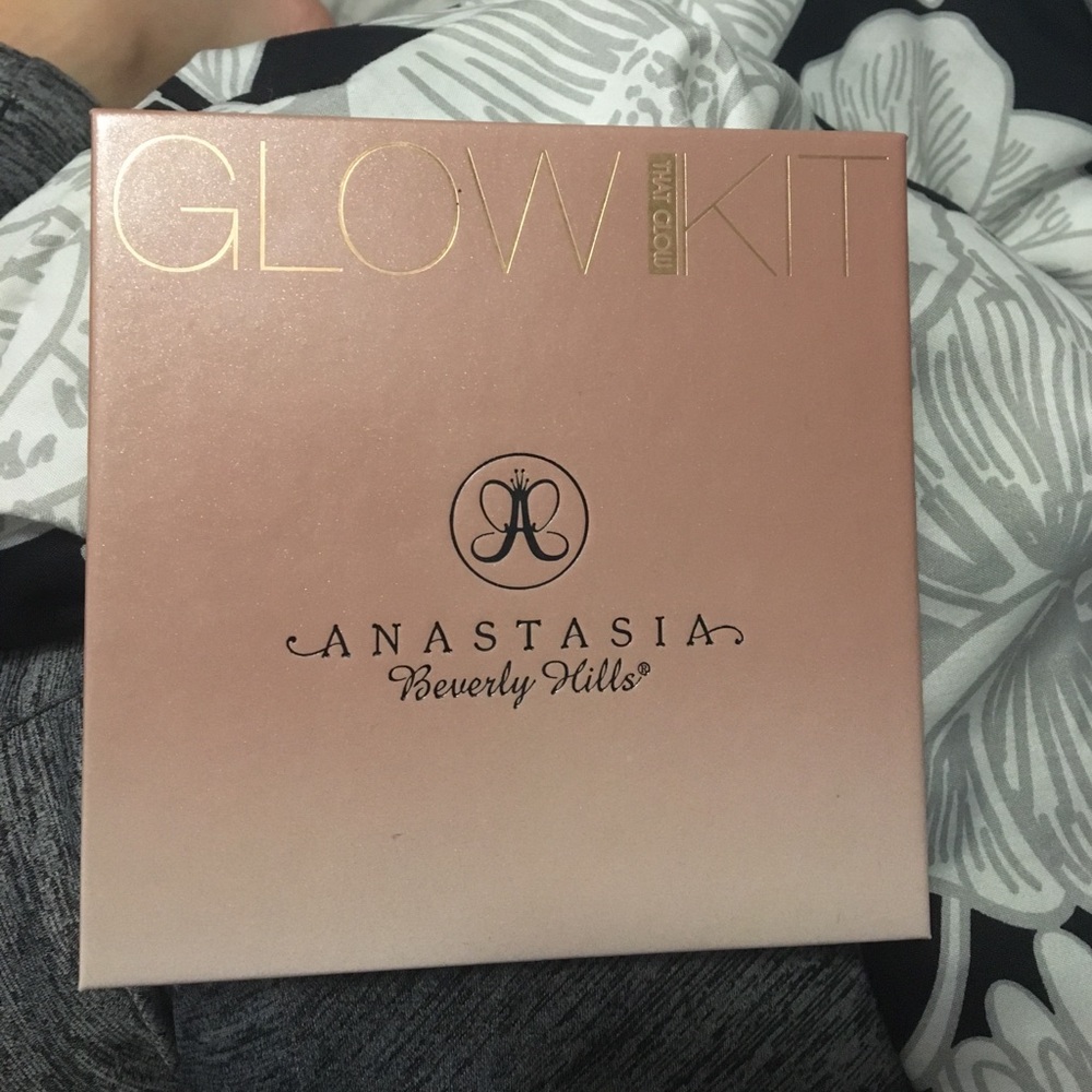 Anastasia Beverly Hills Glow Kit