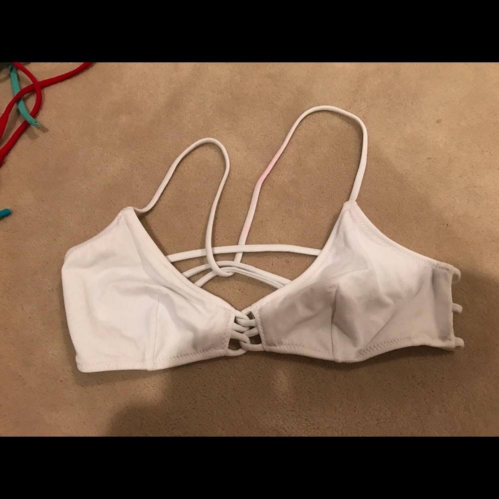 Super sexy Victoria Secret white bikini top!