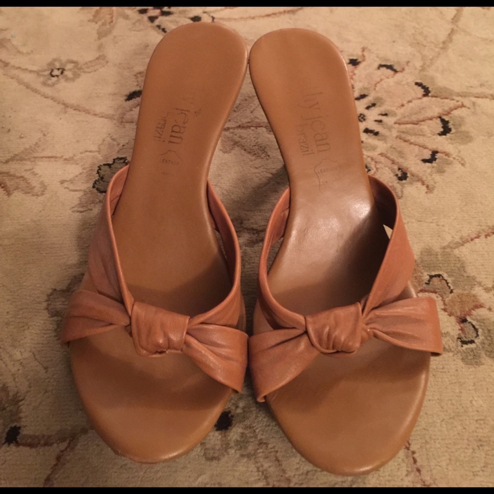 Cathy Jean brown bow leather mules