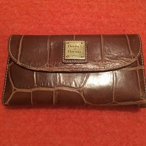 Dooney & Bourke Wallet