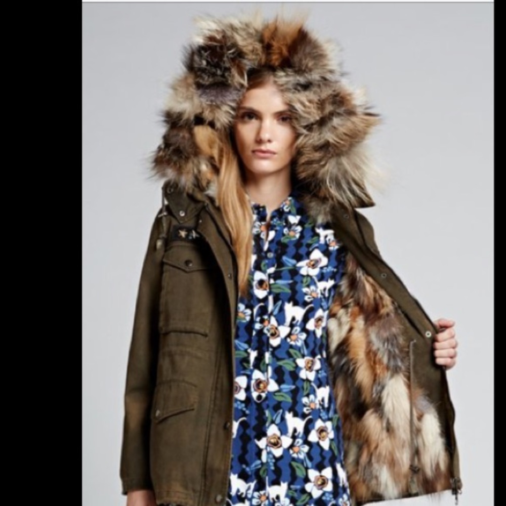 Jocelyn Top Gun In Natural - Size m.  Removable fur lining-  can wear separately