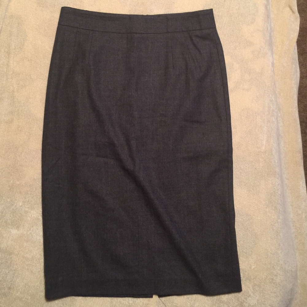 Banana Republic pencil skirt with back slit