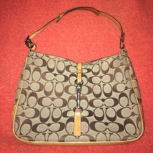 CLASSIC COACH HANDBAG