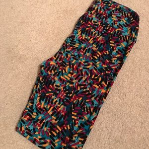 Lularoe leggings os confetti