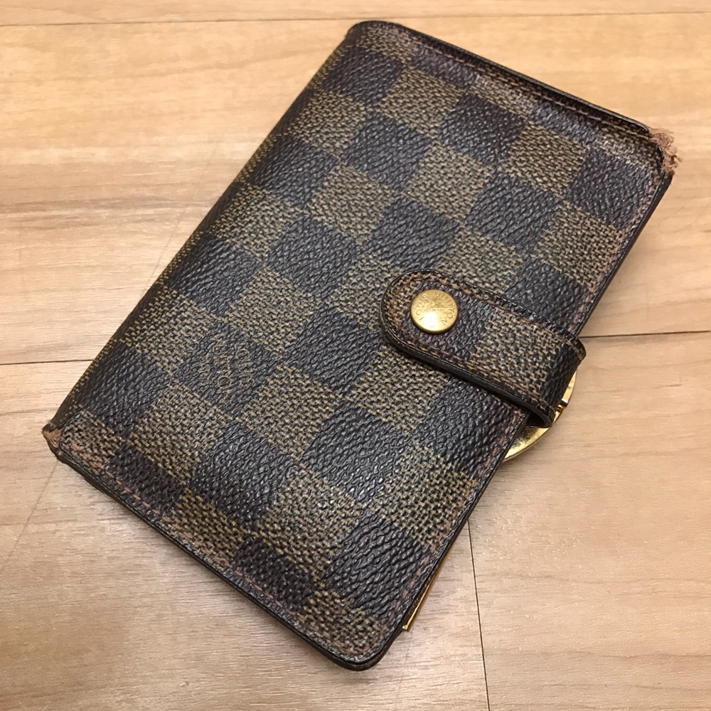 Louis Vuitton Damier Ebene wallet 100% AUTHENTIC