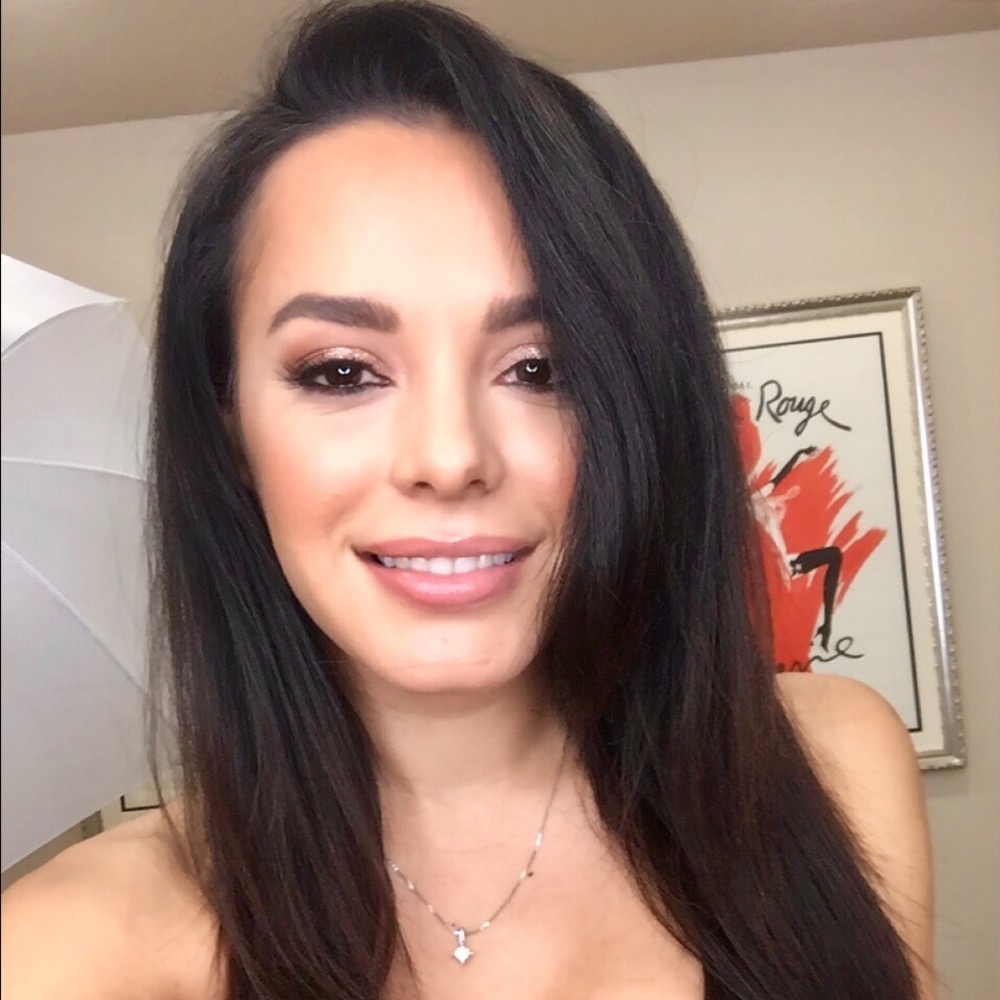 Meet your Posher, Araceli