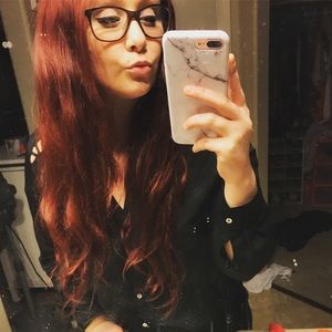 Meet your Posher, Becca