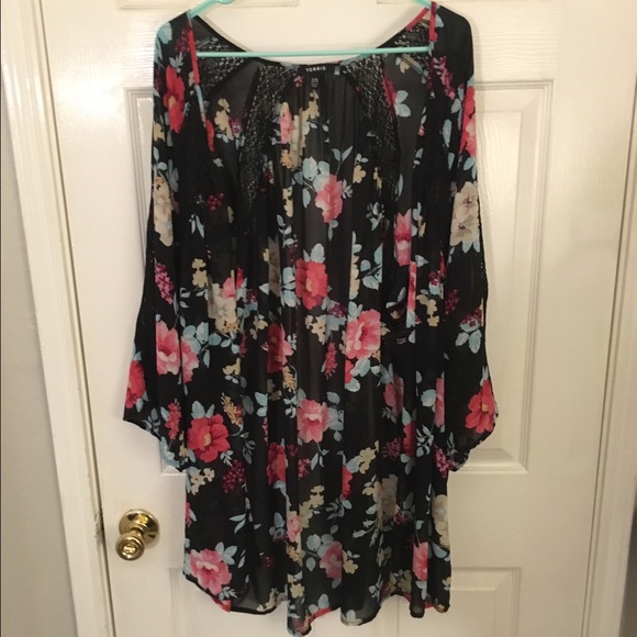 torrid Tops - Floral Kimono