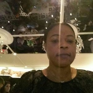 Meet your Posher, Renee