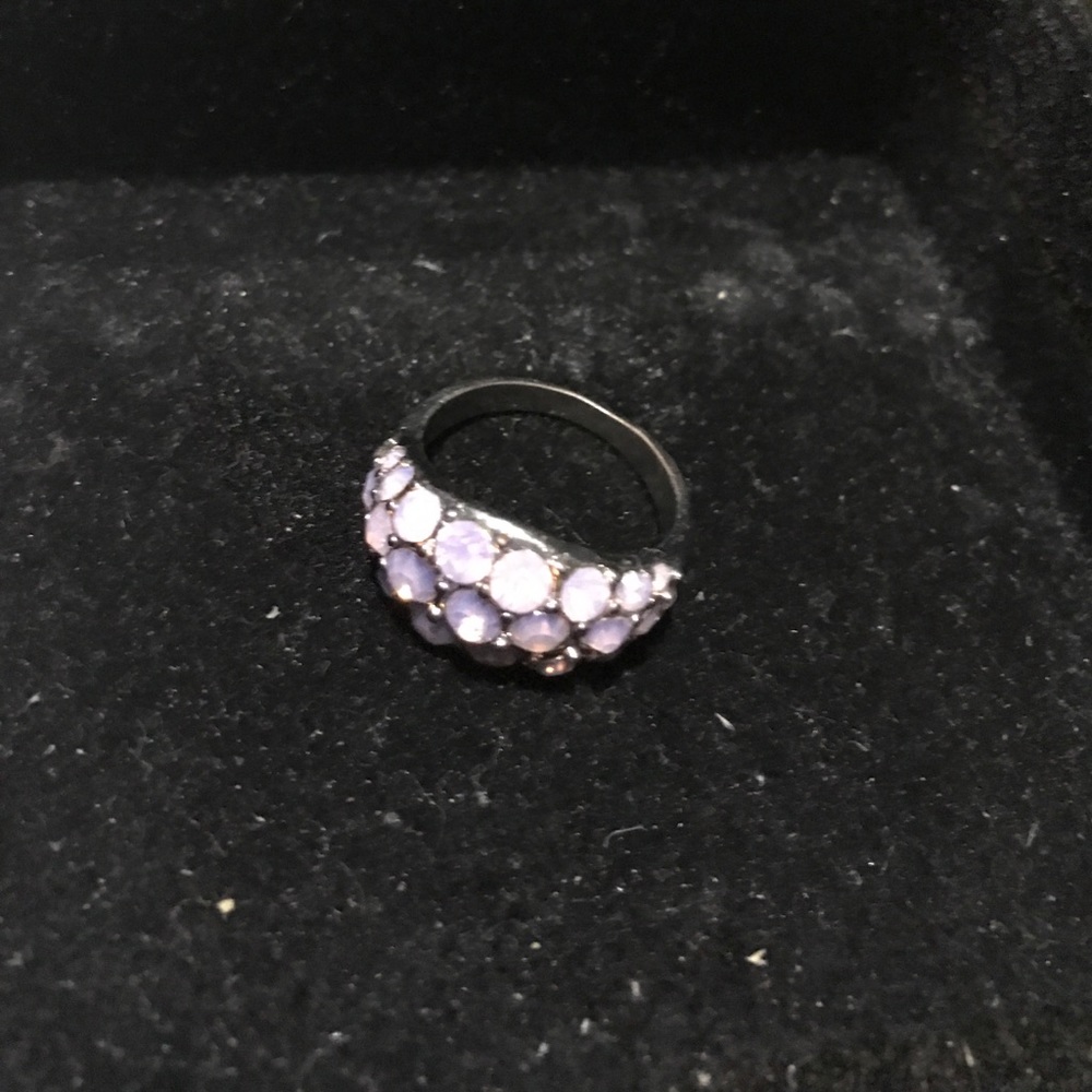 Pretty ring 💍 - Picture 2 of 3