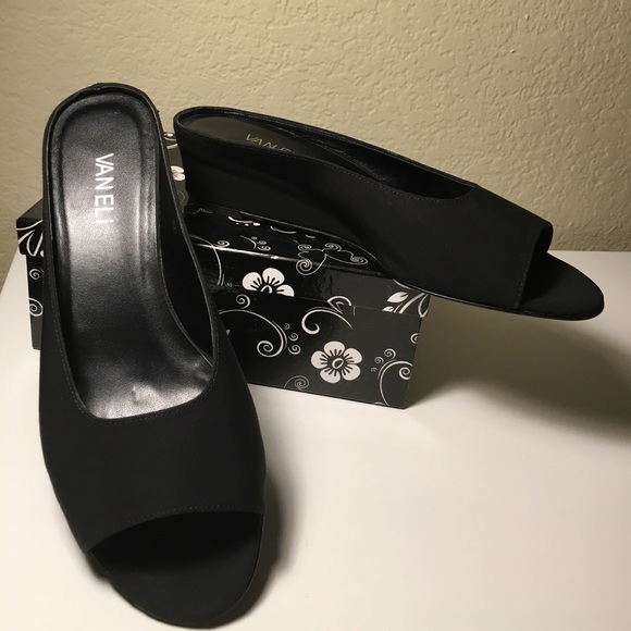 Vaneli Shoes - VANELi Hidden Wedge "Flats" sz 8