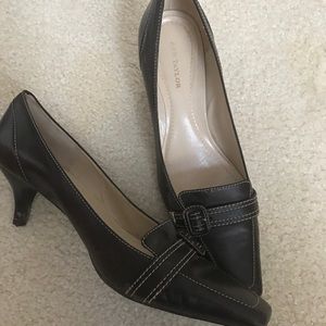Ann Taylor brown heels