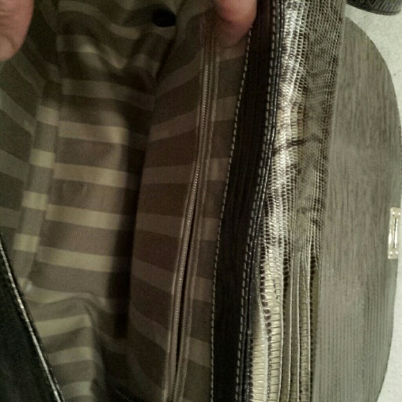 Brahmin 11" saddle bag - Picture 3 of 6