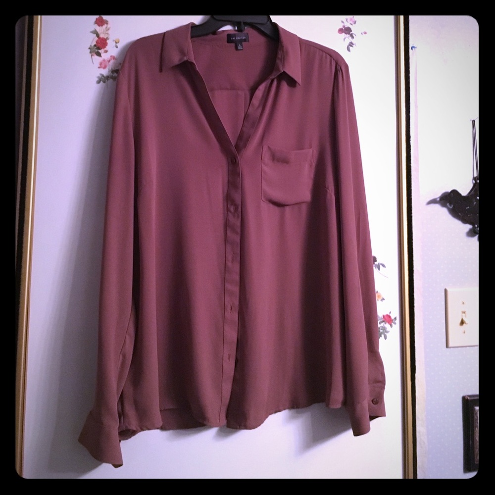 Excellent condition button down shirt