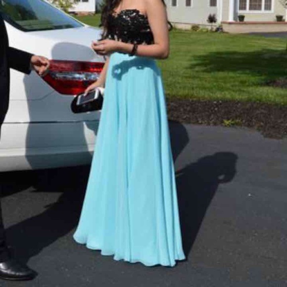 Prom Dress - Picture 3 of 3